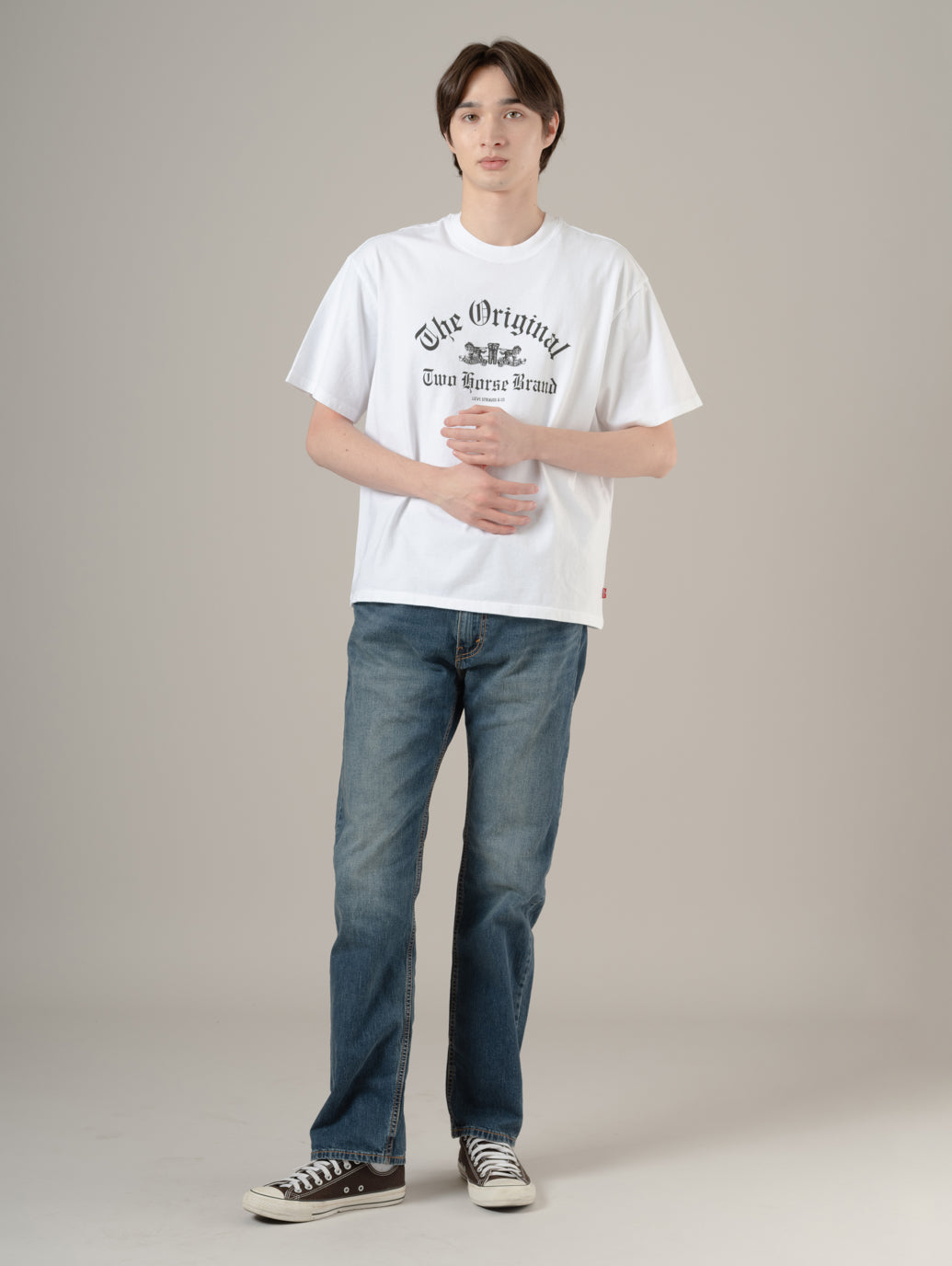 グラフィックボックスTシャツ