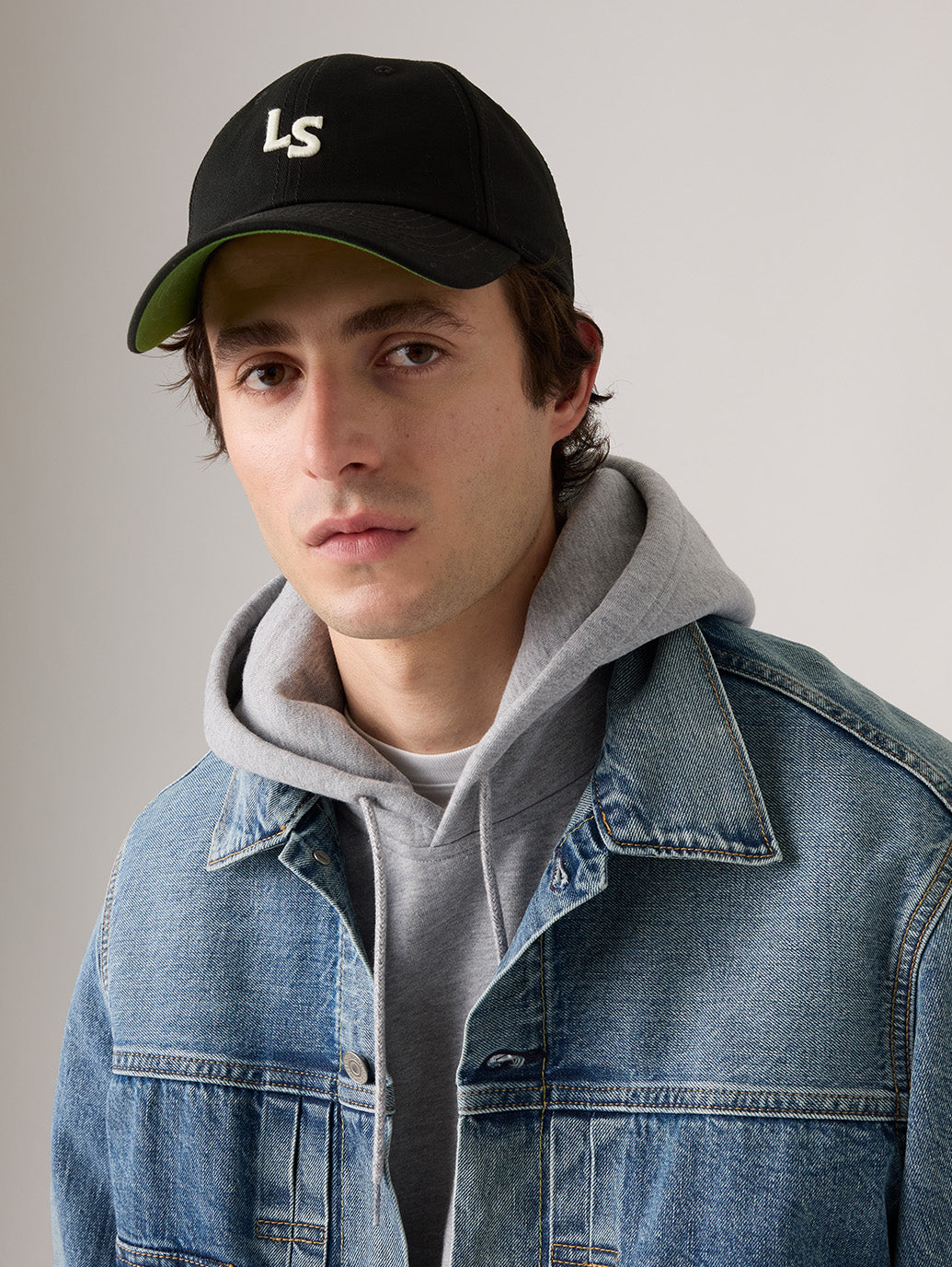 モノグラム キャップ