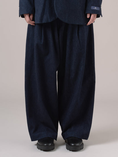 BLUETAB™ プリーツトラウザー ジーンズ ダークインディゴ