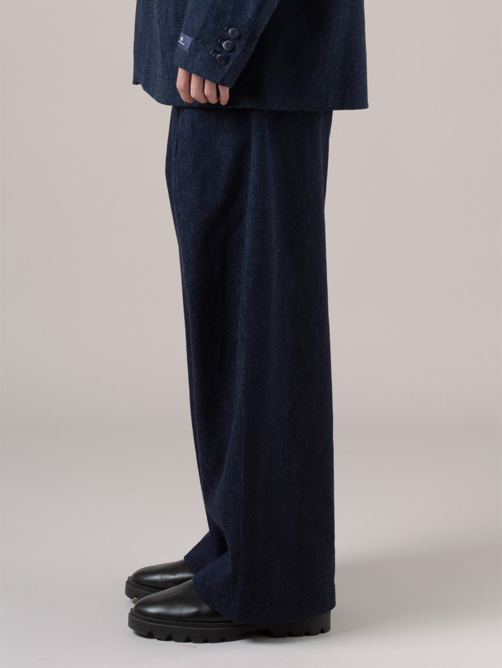 BLUETAB™ プリーツトラウザー ジーンズ ダークインディゴ