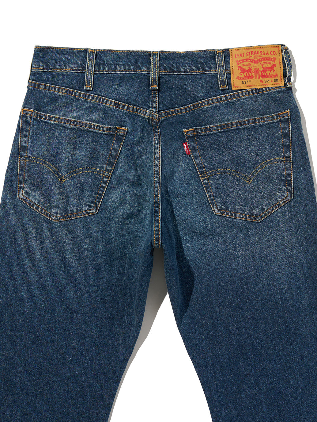 517™ ブーツカット ジーンズ ミディアムインディゴ – リーバイス®公式