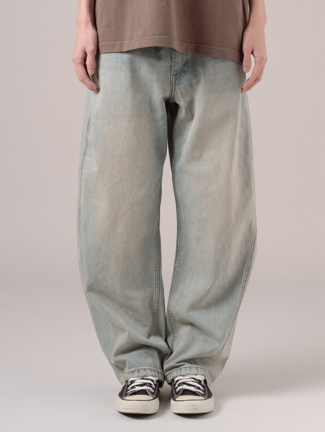 BAGGY BARREL JEANS