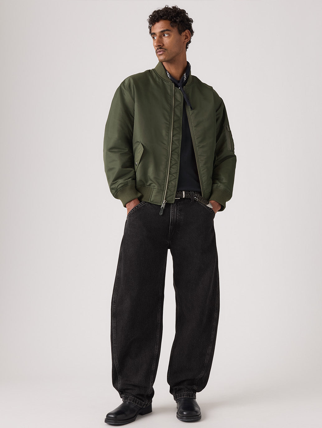 BAGGY BARREL JEANS