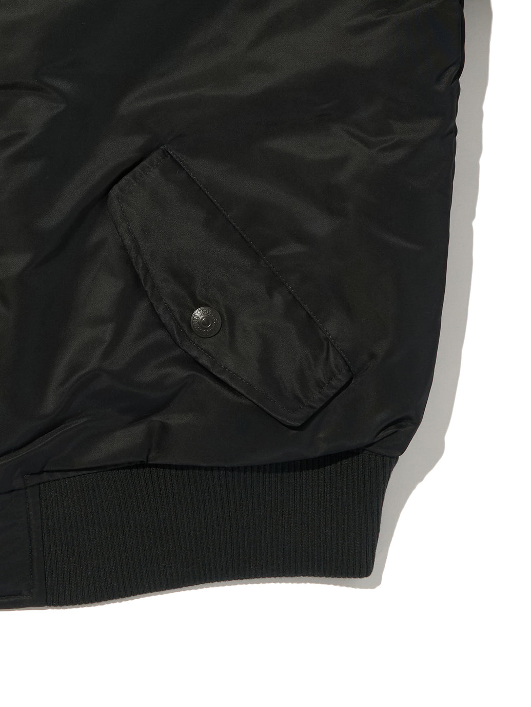 MA-1 ボンバージャケット – リーバイス®公式オンラインストア