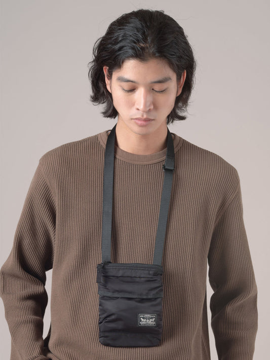 ミッションベイ クロスボディポーチ