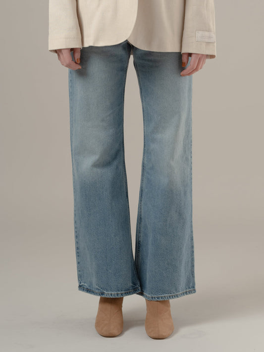 LOOSE BOOT ジーンズ ミディアムインディゴ