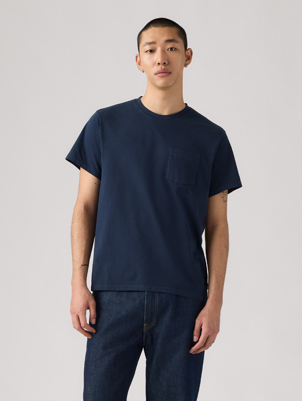 エッセンシャルポケットTシャツ – リーバイス®公式オンラインストア