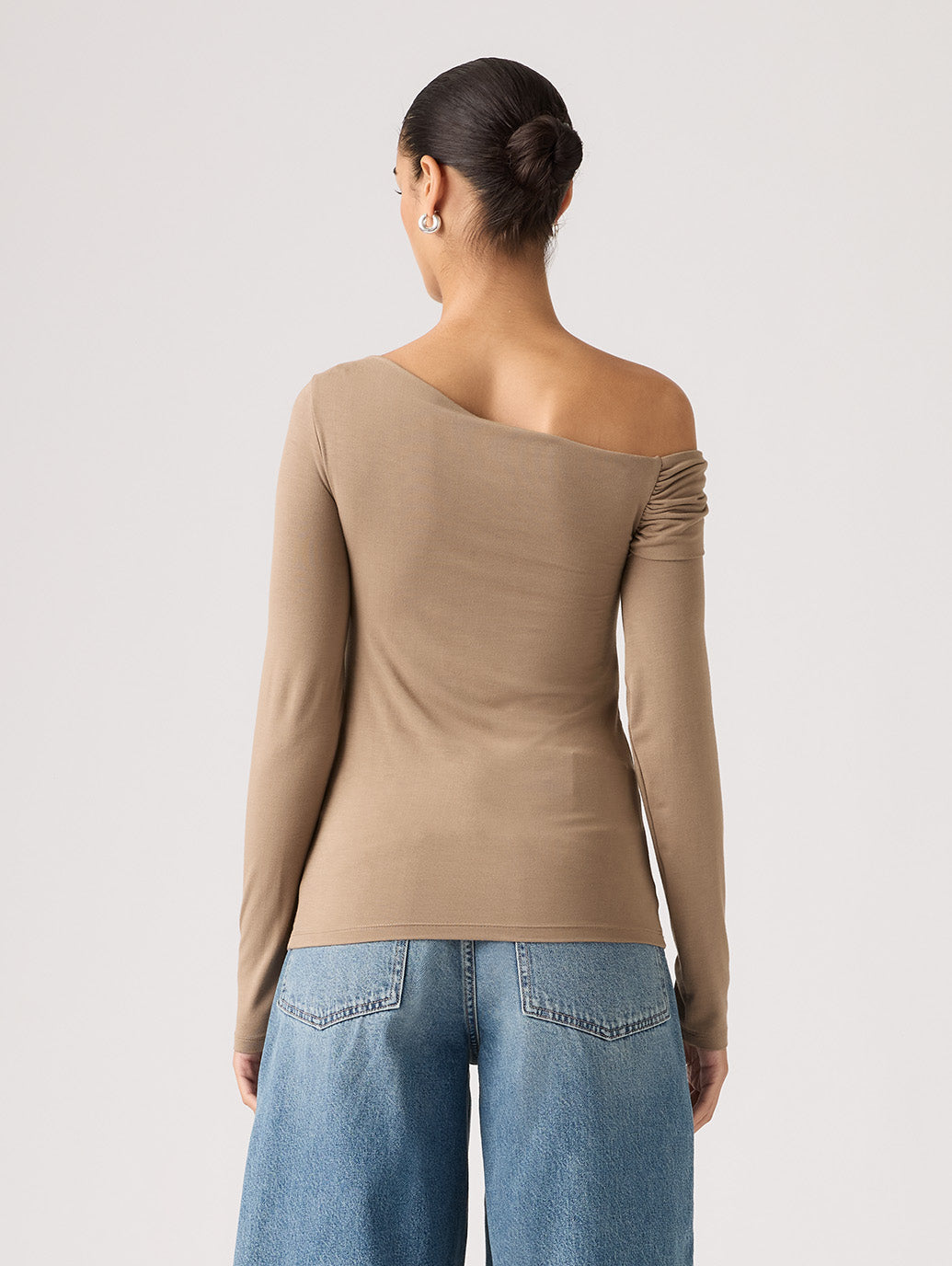 クララ オフショルダー ロングスリーブ トップ