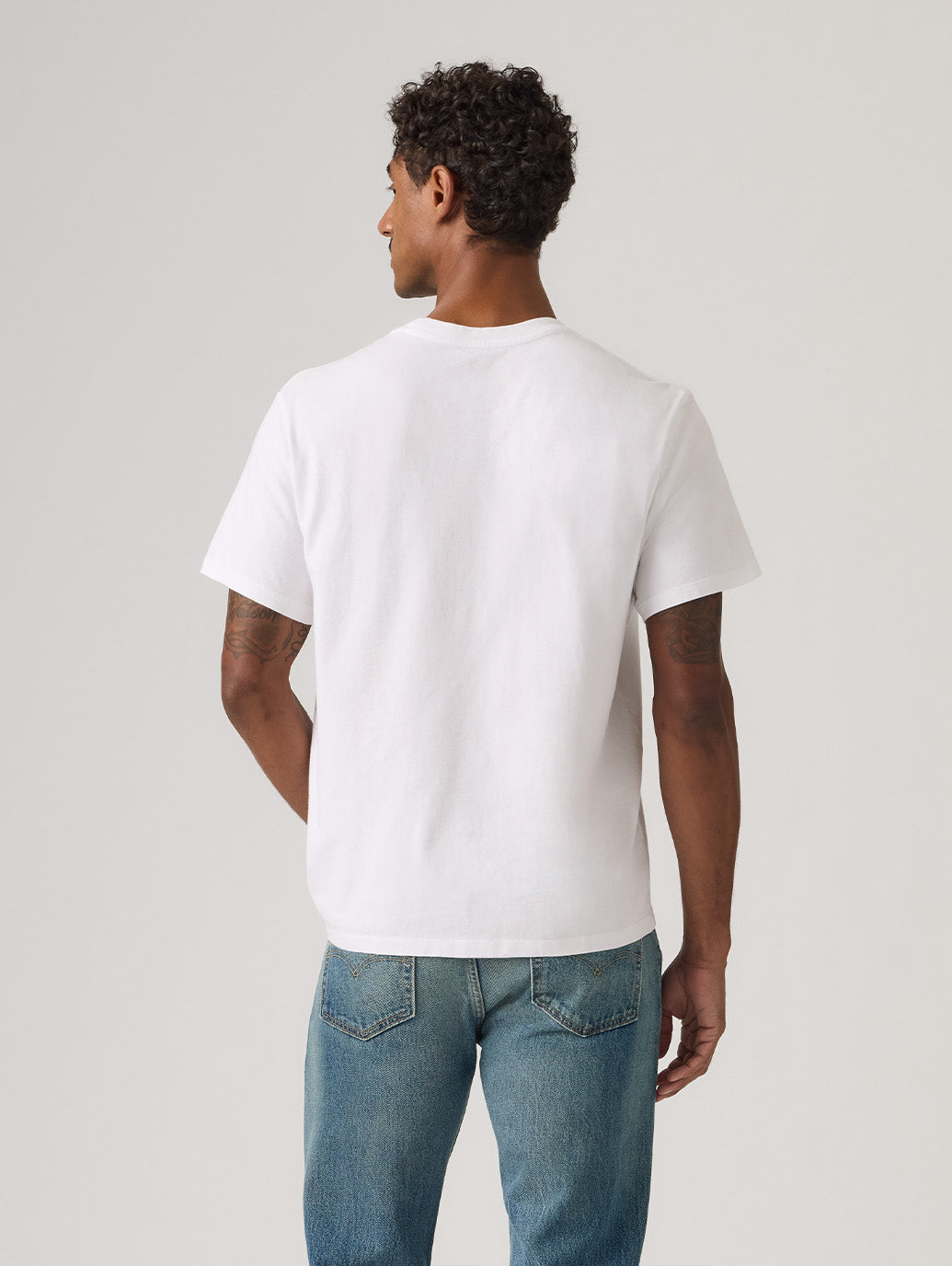 エッセンシャルポケットTシャツ