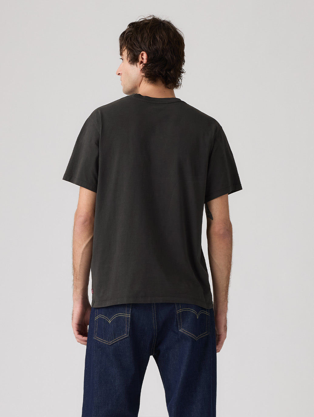 エッセンシャルポケットTシャツ – リーバイス®公式オンラインストア