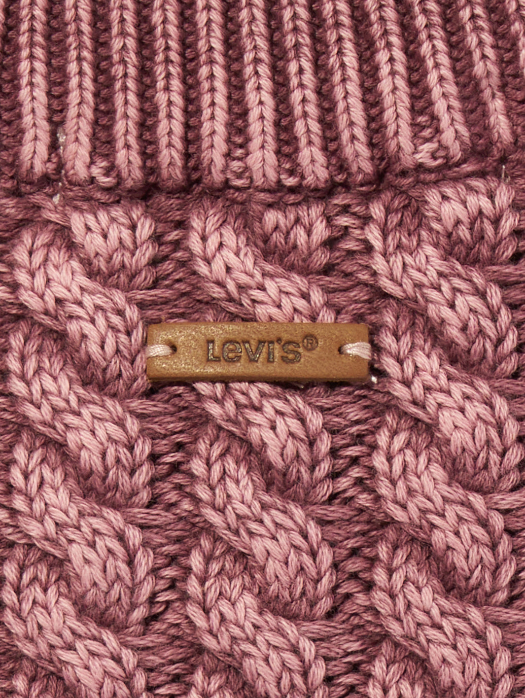 LEILAH ケーブルクルーネックセーター