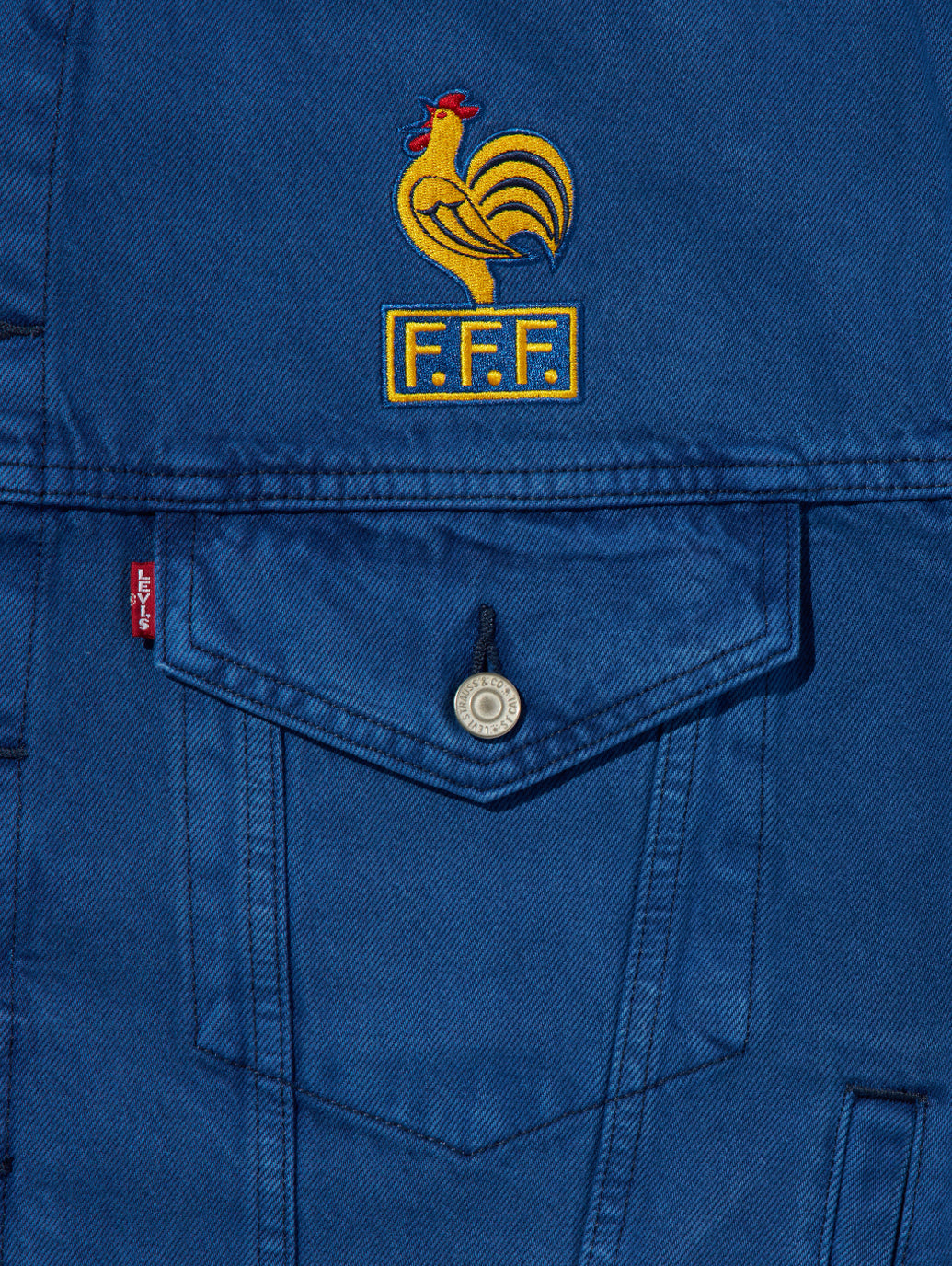 SOCCER COLLECTION FRANCE TYPE Ⅲ トラッカージャケット – リーバイス