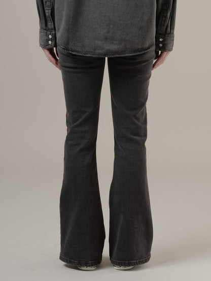 LOW SLIM BOOT ジーンズ ブラック