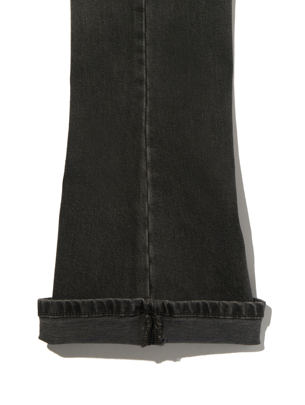 LOW SLIM BOOT ジーンズ ブラック