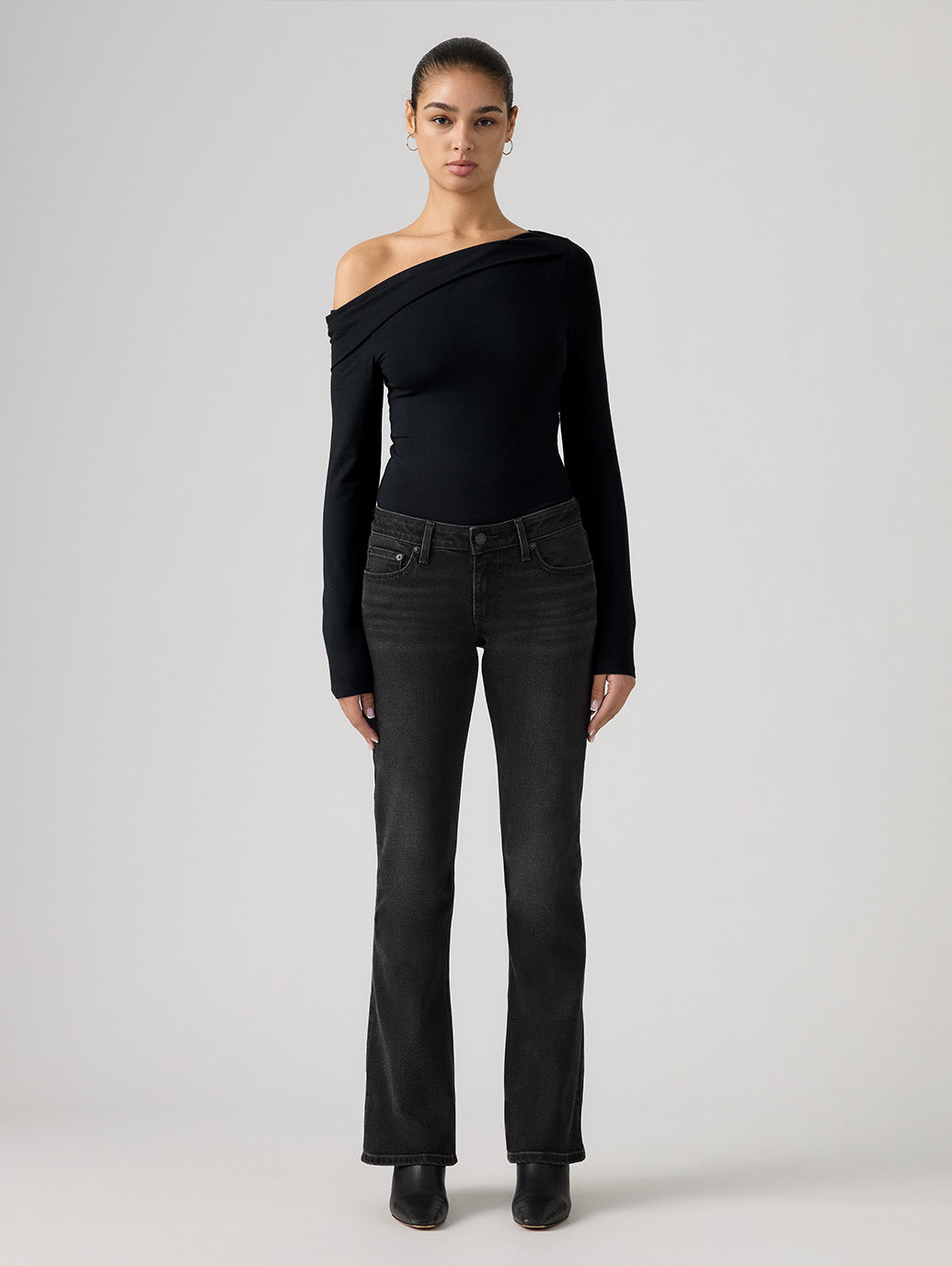 LOW SLIM BOOT ジーンズ ブラック