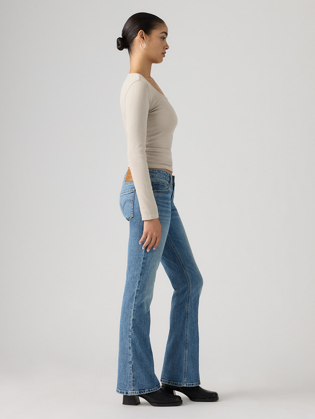LOW SLIM BOOT ジーンズ ミディアムインディゴ