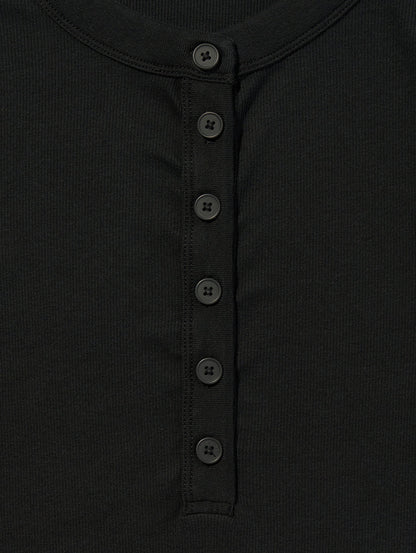 エッセンシャル ロングスリーブ ヘンリーTシャツ