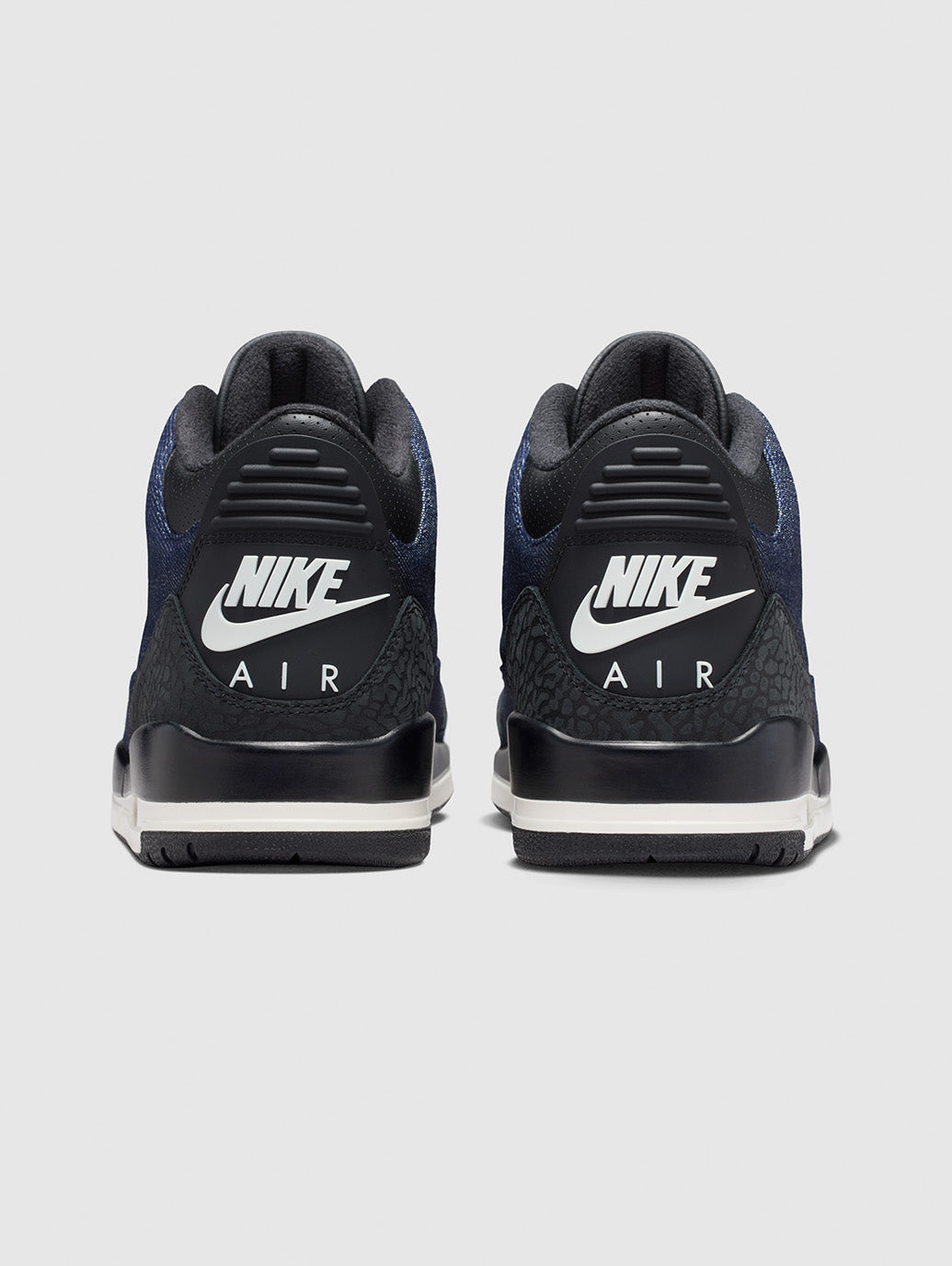 Air Jordan 3 x Levi’s®
Raw Indigo Denim Sneakers