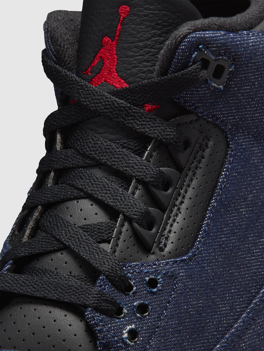 Air Jordan 3 x Levi’s®
Raw Indigo Denim Sneakers