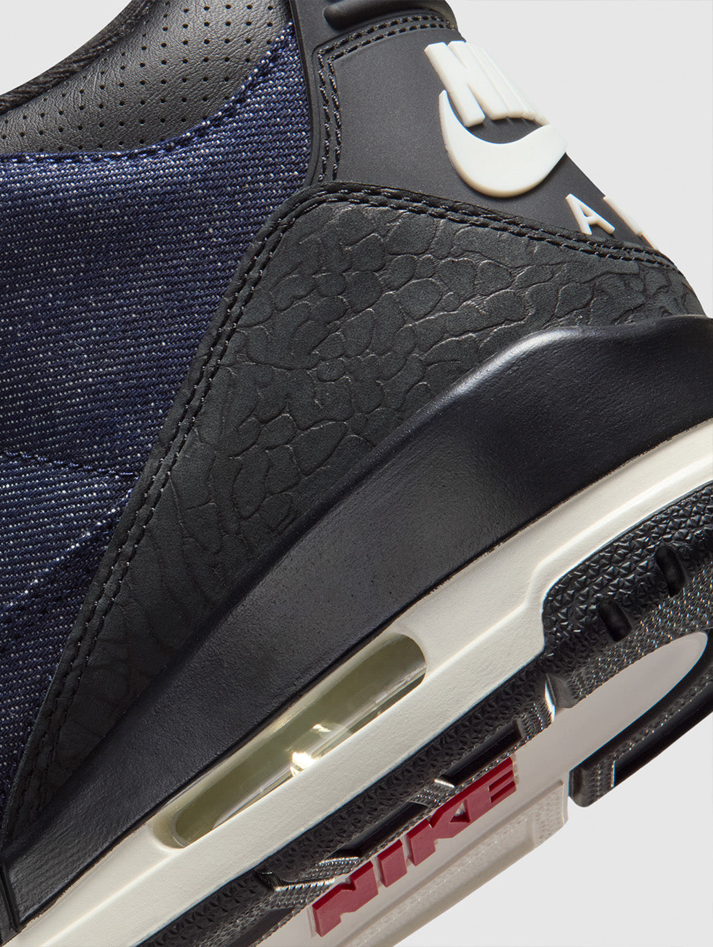 Air Jordan 3 x Levi’s®
Raw Indigo Denim Sneakers