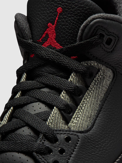 Air Jordan 3 x Levi’s®
Black Denim Sneakers