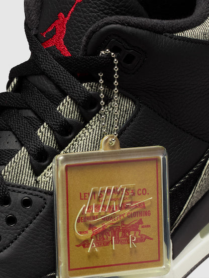 Air Jordan 3 x Levi’s®
Black Denim Sneakers