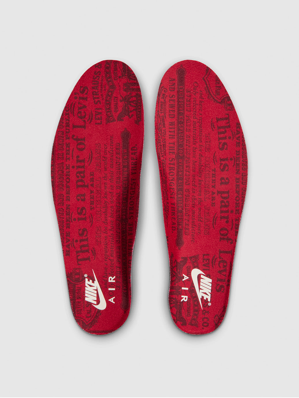 Air Jordan 3 x Levi’s®
Ecru Denim Sneakers