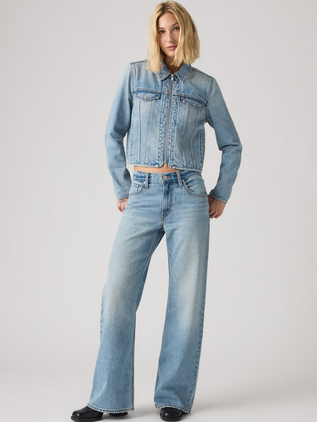 Levi’s® x Rose Loose Boot Jean ライトインディゴ