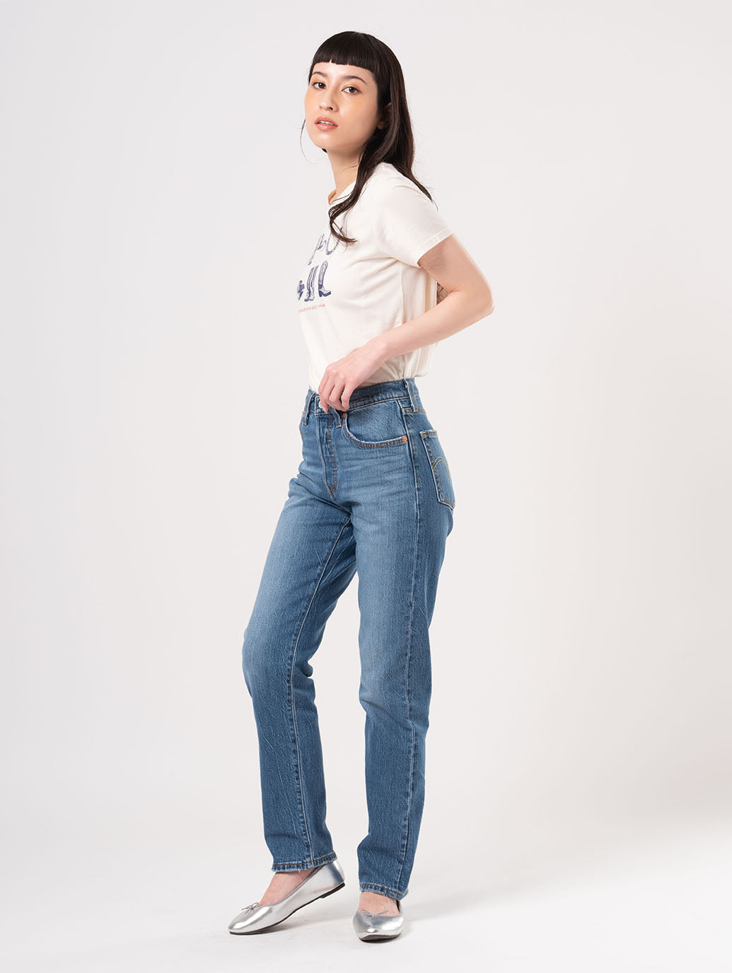 501® ジーンズ FOR WOMEN ミディアムインディゴ