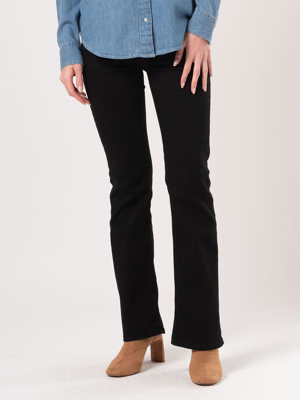 725™ ハイライズ ブーツカット ブラック