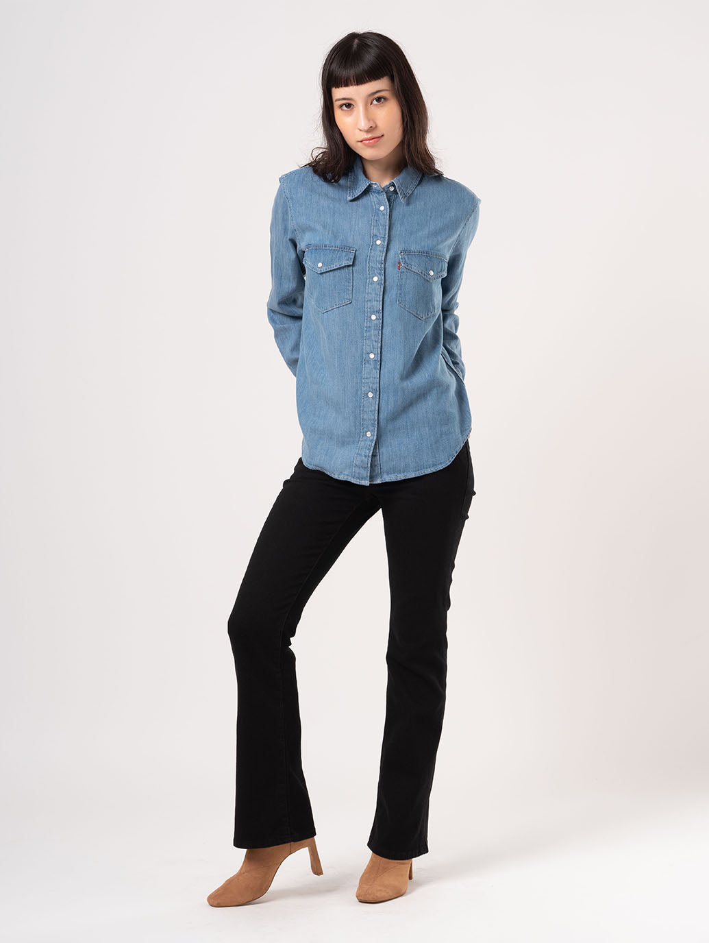 725™ ハイライズ ブーツカット ブラック