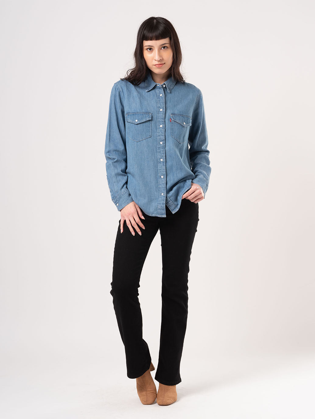 725™ ハイライズ ブーツカット ブラック