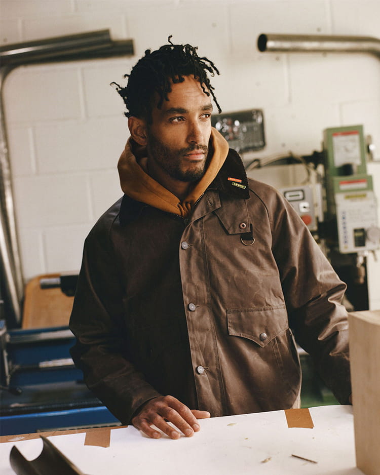 アンドゥ・マセボ／家具職人