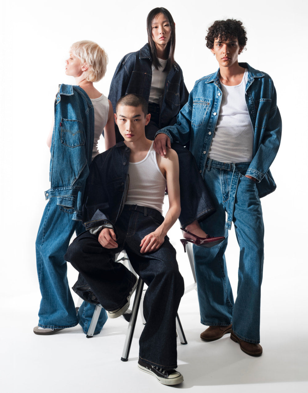 2025AUTUMN WINTER LOOK BOOK｜リーバイス®公式オンラインストア