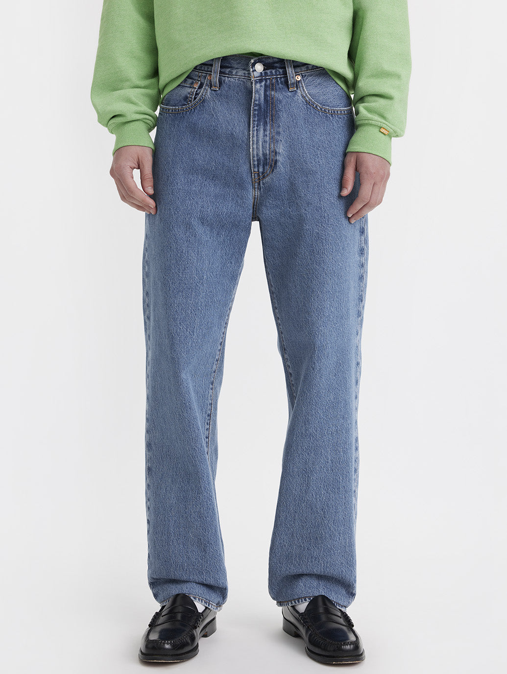 568™ STAY LOOSE ジーンズ ミディアムインディゴ