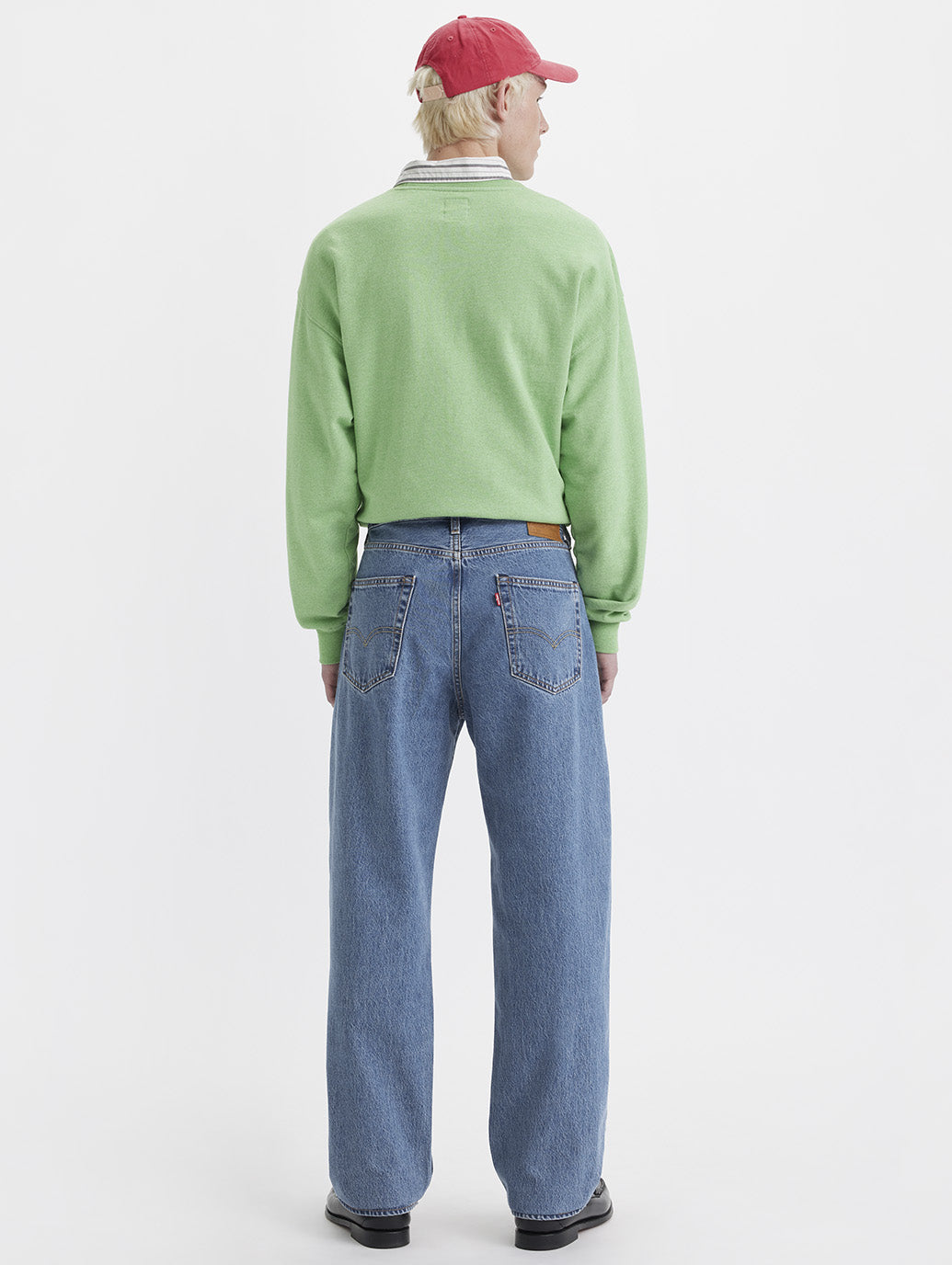 568™ STAY LOOSE ジーンズ ミディアムインディゴ