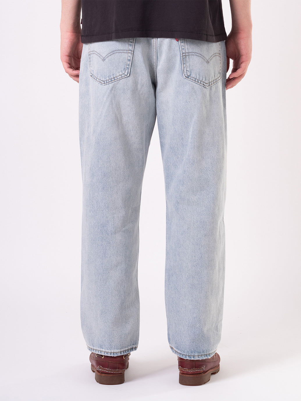 568™ STAY LOOSE ジーンズ ライトインディゴ 