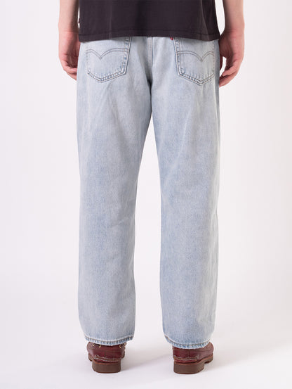 568™ STAY LOOSE ジーンズ ライトインディゴ 