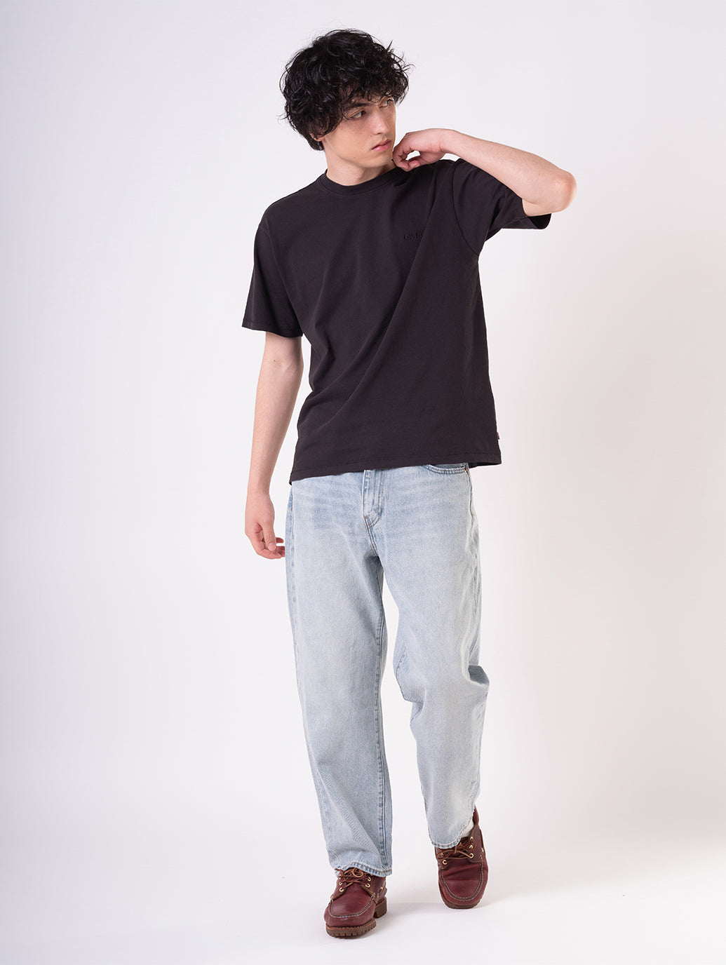 568™ STAY LOOSE ジーンズ ライトインディゴ 