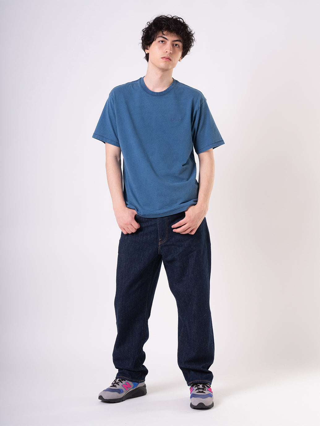 568™ STAY LOOSE ジーンズ ダークインディゴ