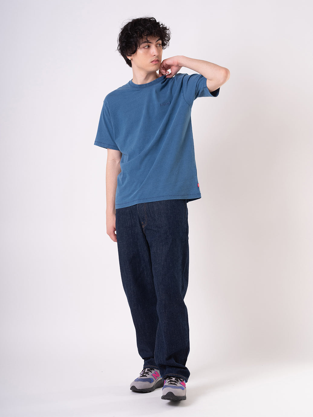 568™ STAY LOOSE ジーンズ ダークインディゴ