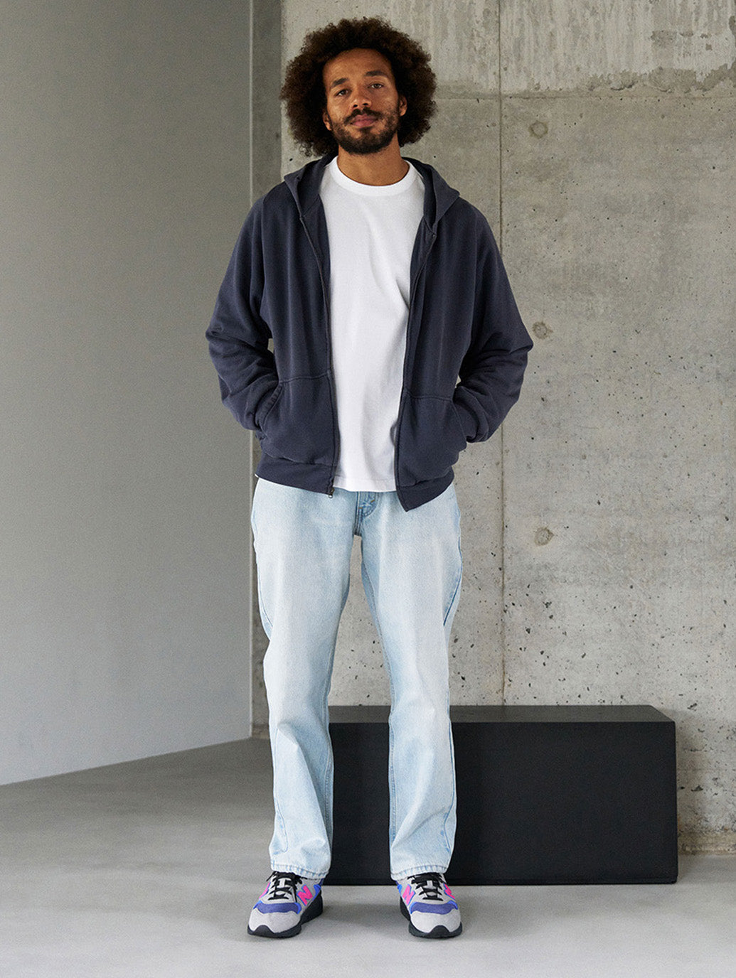 550™ リラックス ジーンズ ライトインディゴ