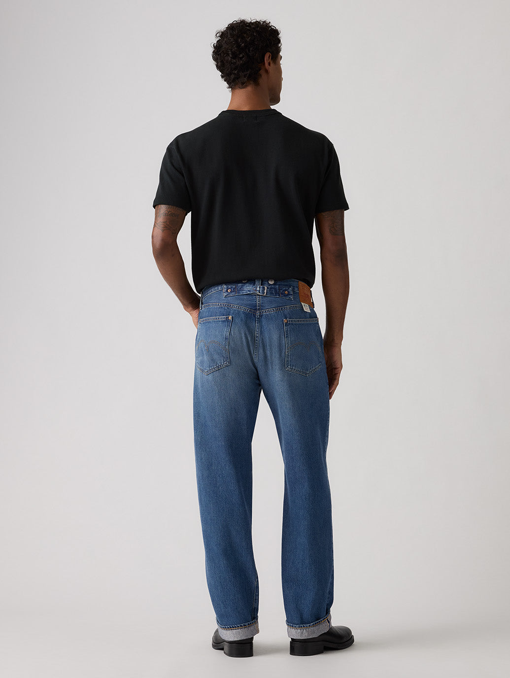 LEVI'S® VINTAGE CLOTHING 1933 501® ORIGINAL ジーンズ ミディアム
