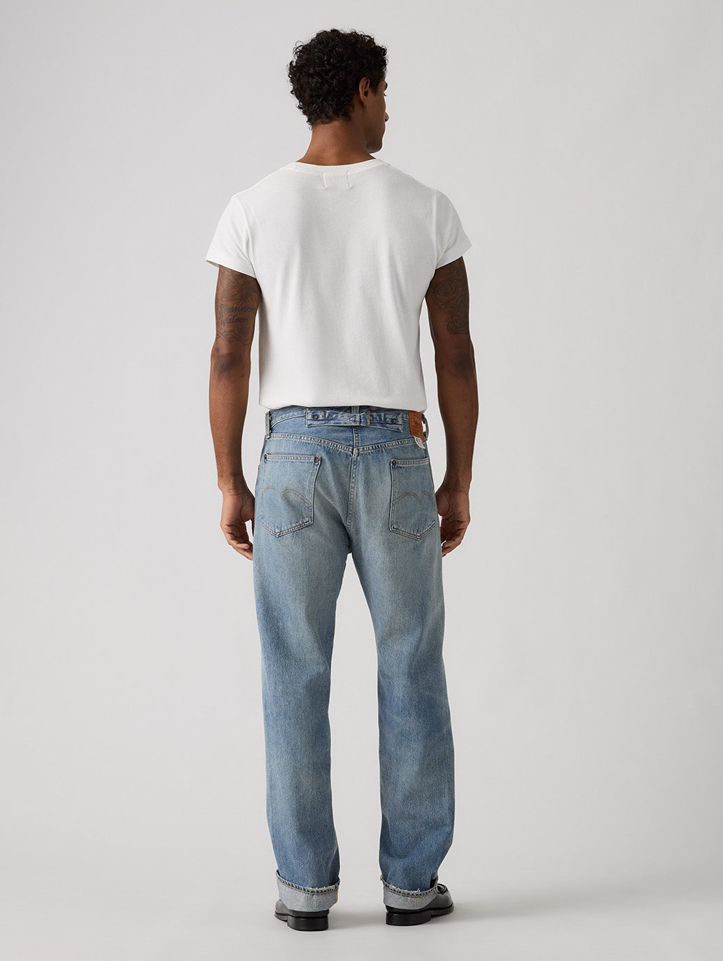 LEVI'S® VINTAGE CLOTHING 1933 501® ORIGINAL ジーンズ ミディアムインディゴ