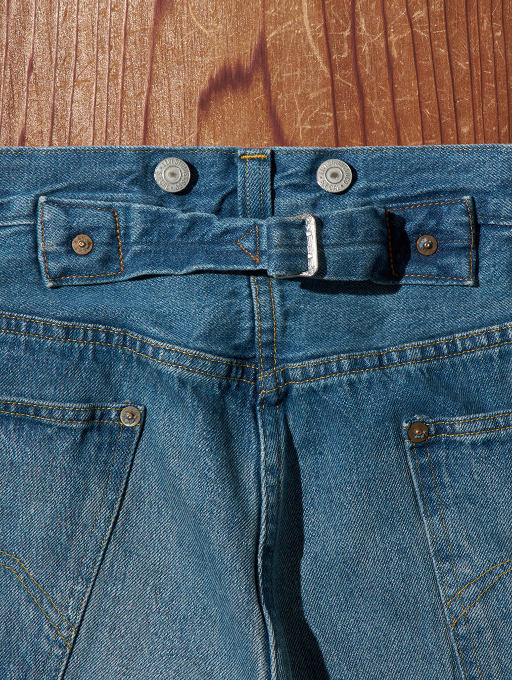 LEVI'S® VINTAGE CLOTHING 1933 501® ORIGINAL ジーンズ ミディアムインディゴ