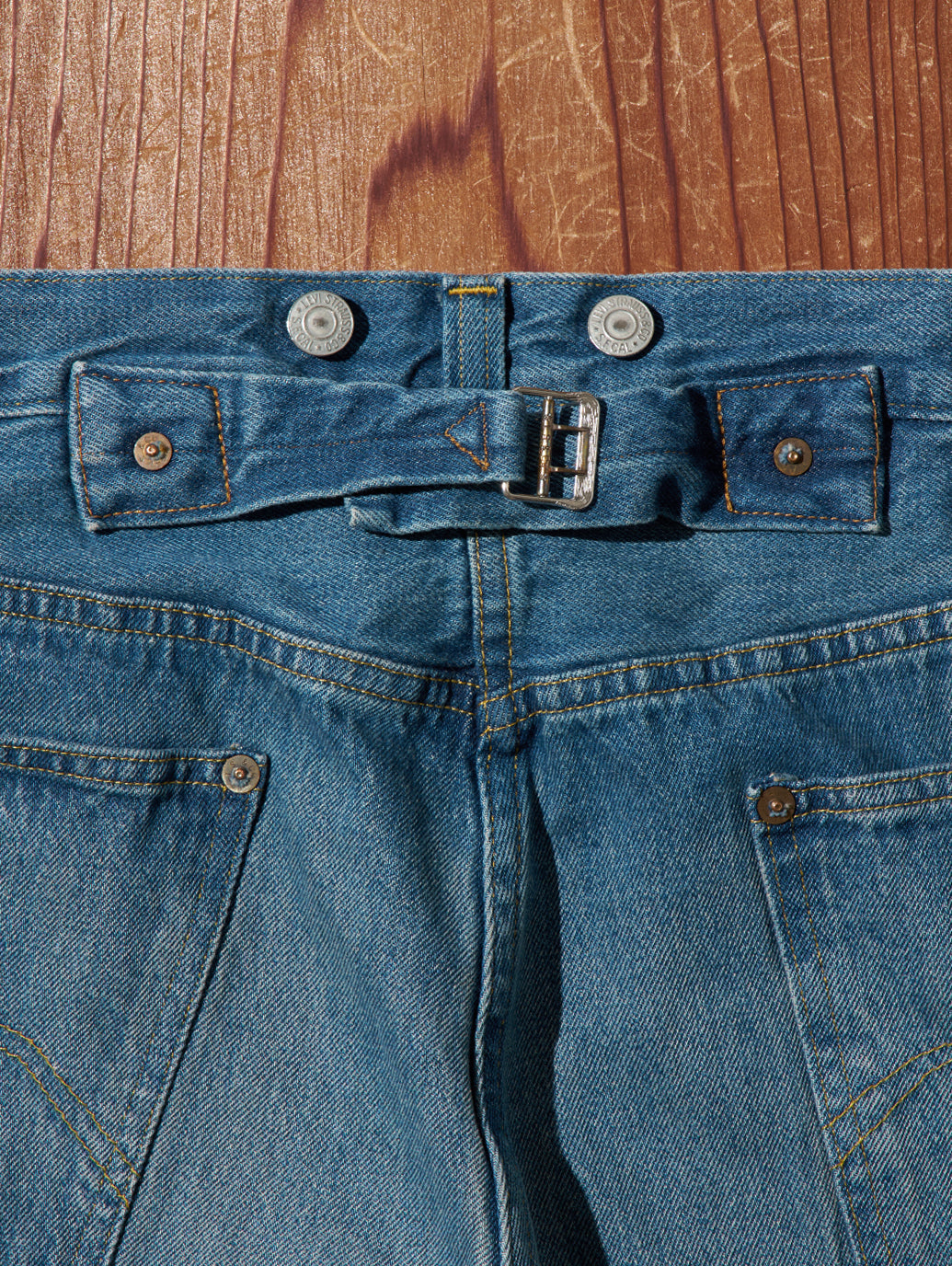 LEVI'S® VINTAGE CLOTHING 1933 501® ORIGINAL ジーンズ ミディアムインディゴ