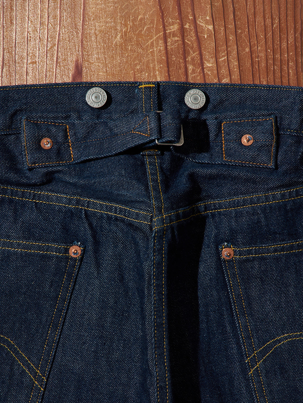 LEVI'S® VINTAGE CLOTHING 1933 501® ORIGINAL ジーンズ ダーク