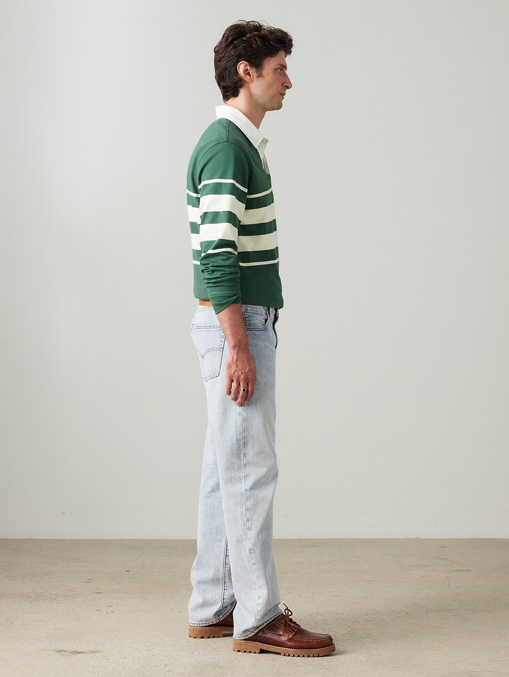 555™ リラックスストレート ジーンズ ライトインディゴ