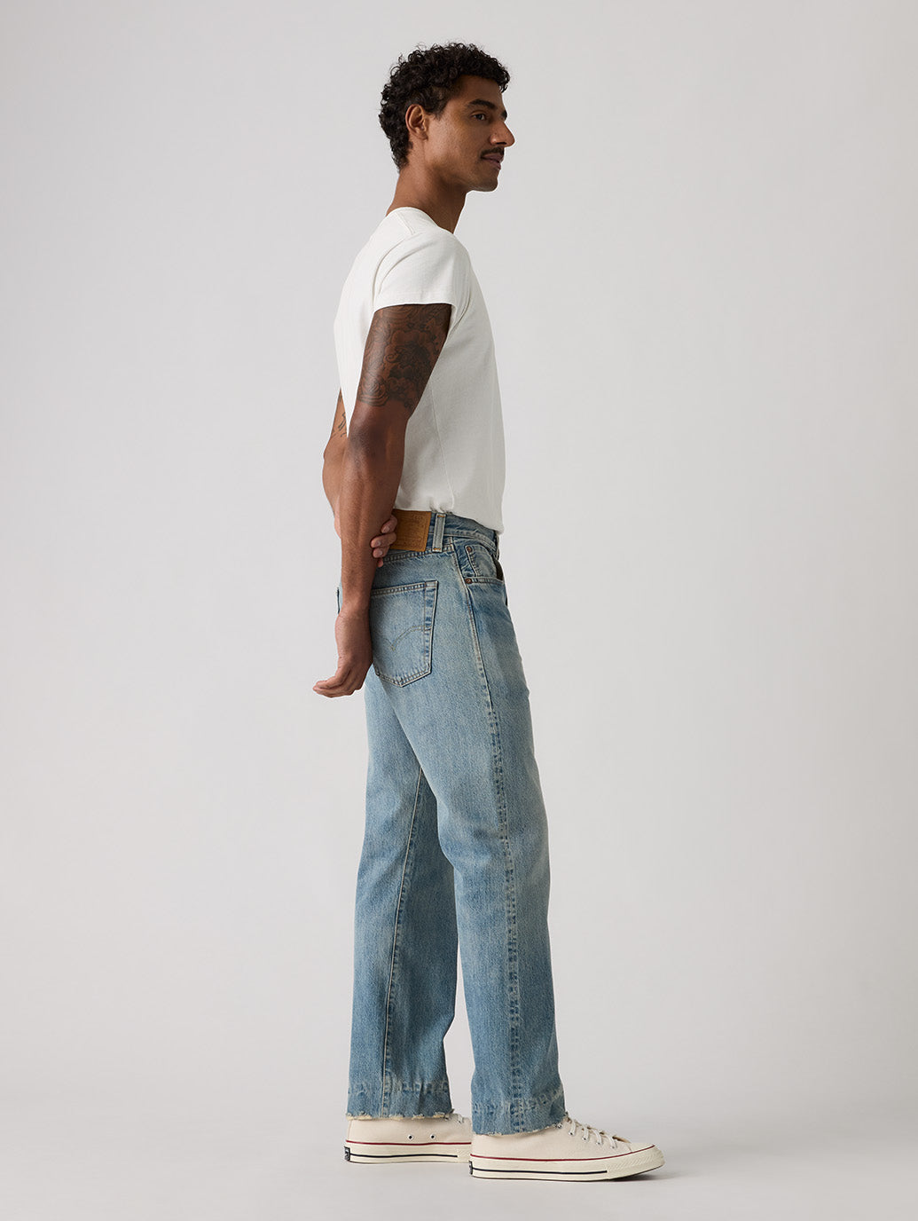 LEVI'S® VINTAGE CLOTHING 1947 501® ORIGINAL ジーンズ ミディアム