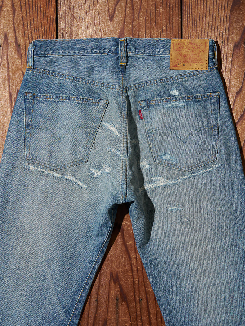 LEVI'S® VINTAGE CLOTHING 1947 501® ORIGINAL ジーンズ  ミディアムインディゴ 